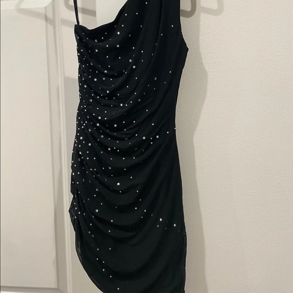 sparkly one-shoulder black mini dress - Picture 2 of 3